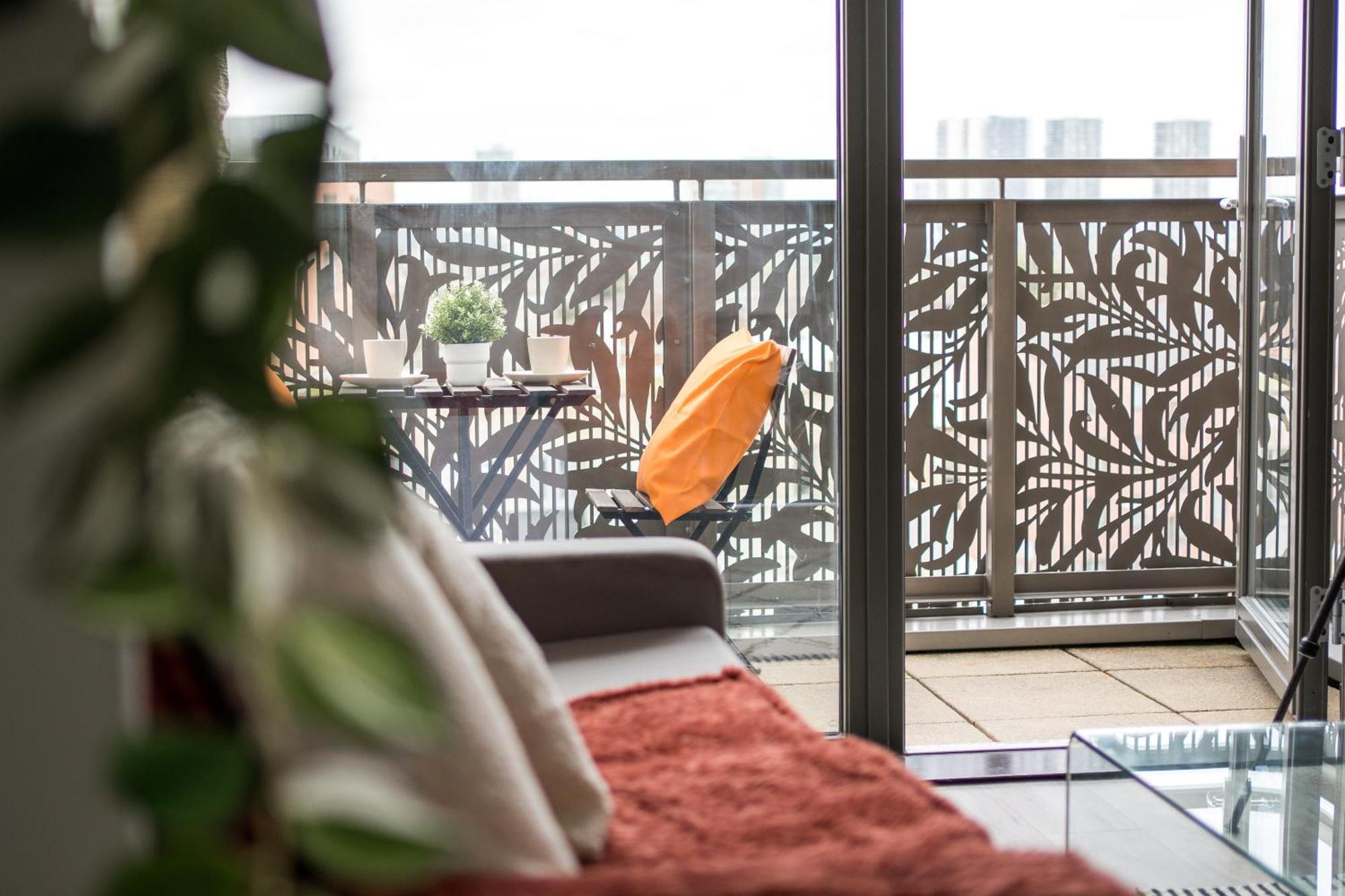Canning Town -2 Bed Luxury Apartment Londra Dış mekan fotoğraf